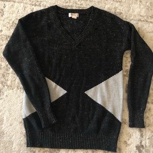 Cute Black & Gold sparkly sweater🖤